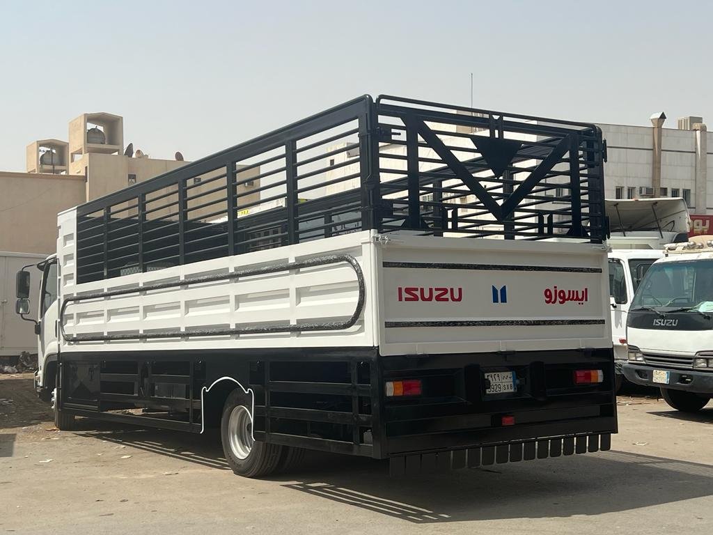 تجهيز وحدادة وتركيب صناديق دينات: الجودة والأمان في كل مشروع